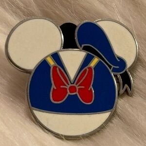 Disney Donald Duck Trading Pin 2012